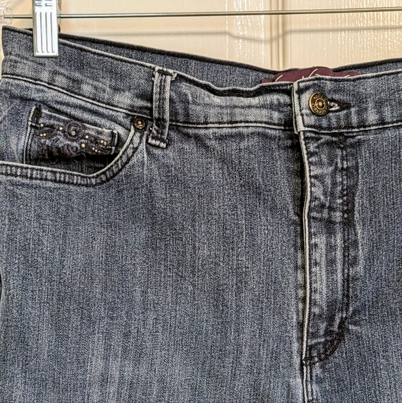 Gloria Vanderbilt Amanda Straight Leg Blue Demin Jeans Size 14 Missy - Picture 12 of 12